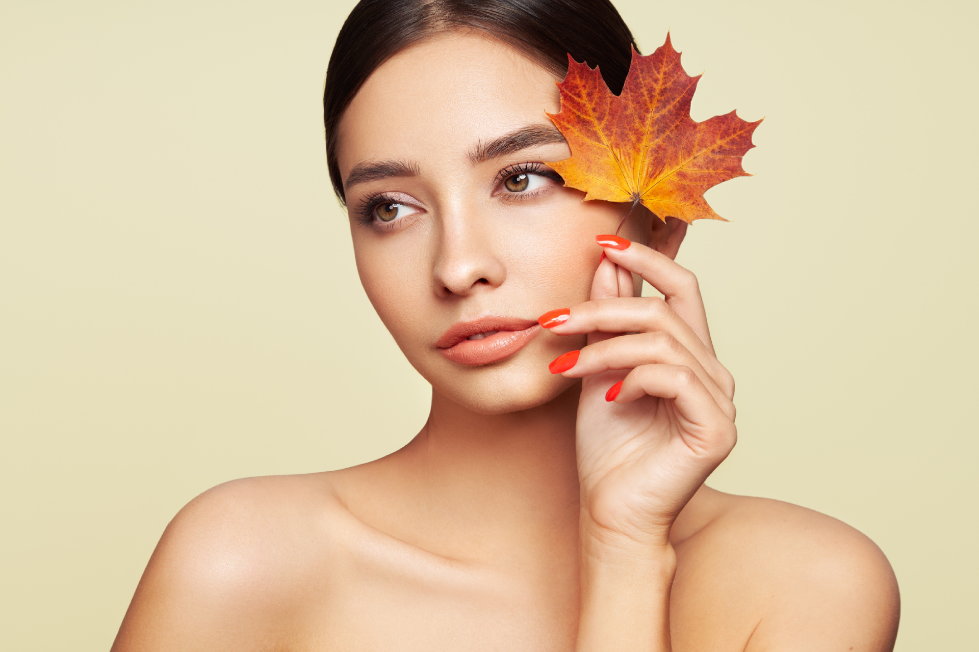 Transitioning Skincare from Summer to Fall: A Seasonal Guide for Radiant Skin